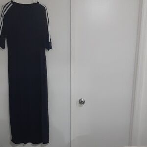 Chic Navy Maxi Dress with White Striped Sleeves